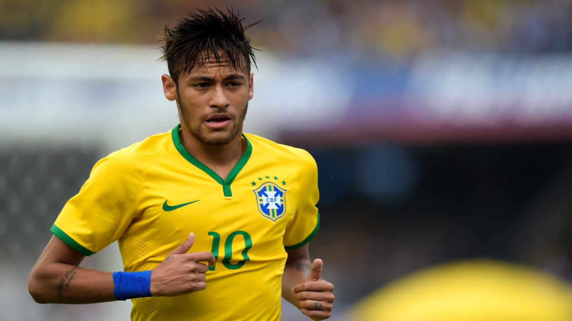 田径赛场焦点！美国队对阵荷兰队，关键一战，双方鏖战至最后一刻