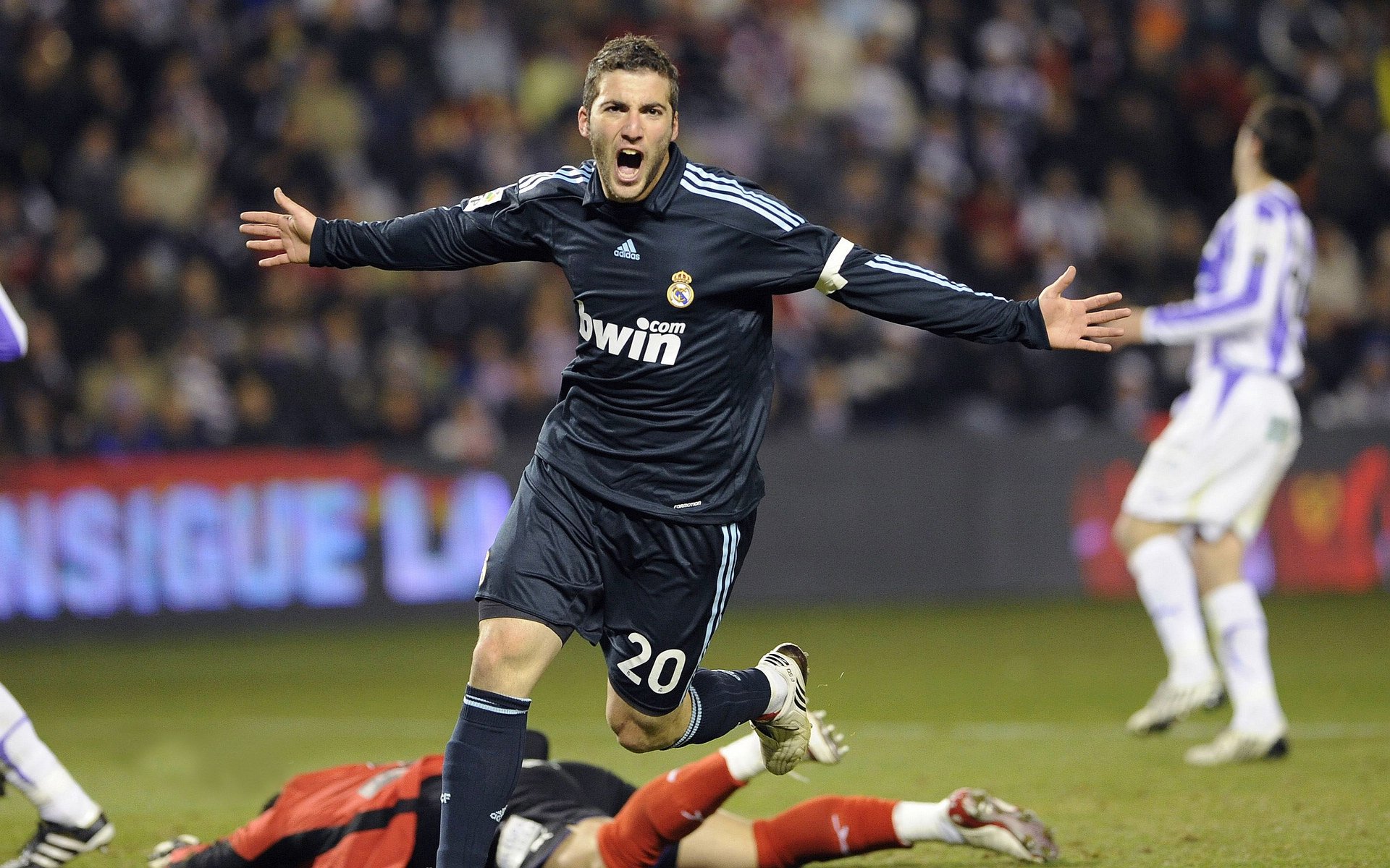 Ming回归赛场，出色防守首场状态亮眼，G2观众沸腾！